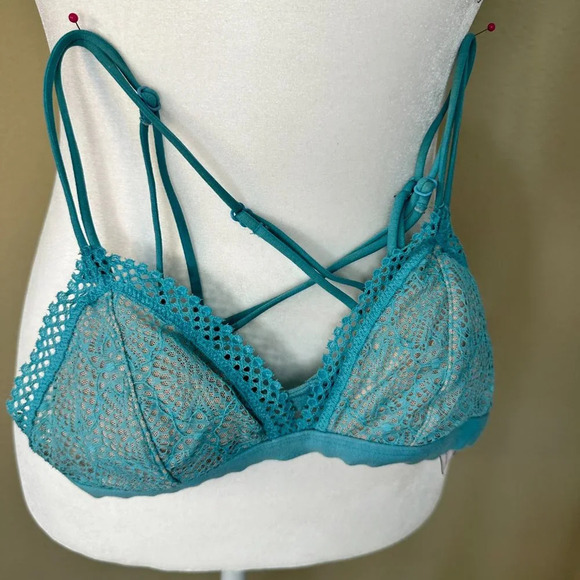 Set of 2 VICTORIA'S SECRET Strappy Lace Bra Bralette - XS - Picture 5 of 11
